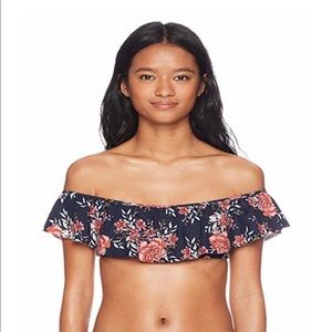 Billabong size small bikini top